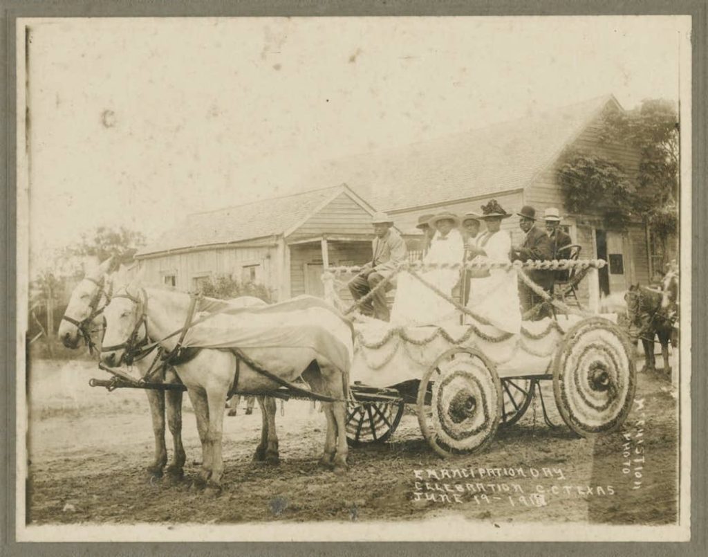 Old Photo Of Horse and Buggy Carriage
