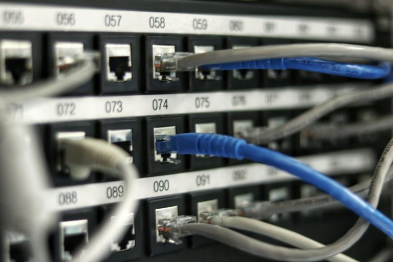 How to Become a Network Administrator